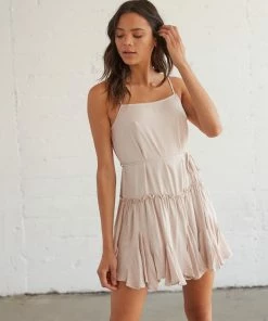 AT Lennon Flowy Ruffle Dress