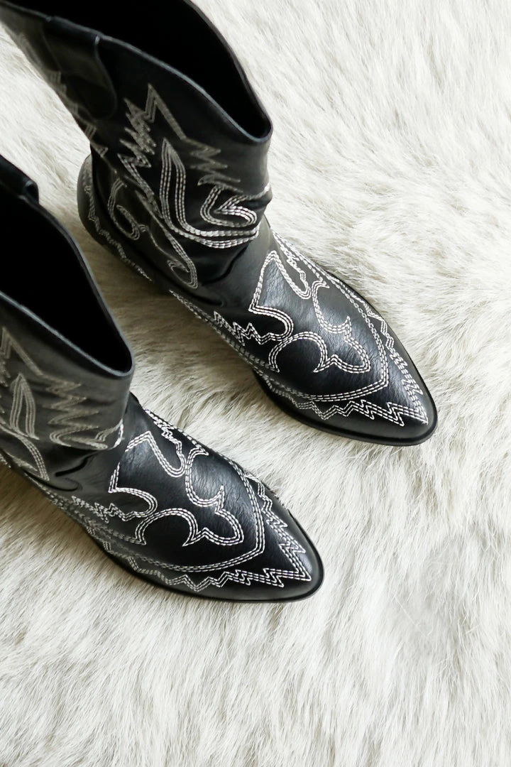 Billini Utica Western Boots In Black