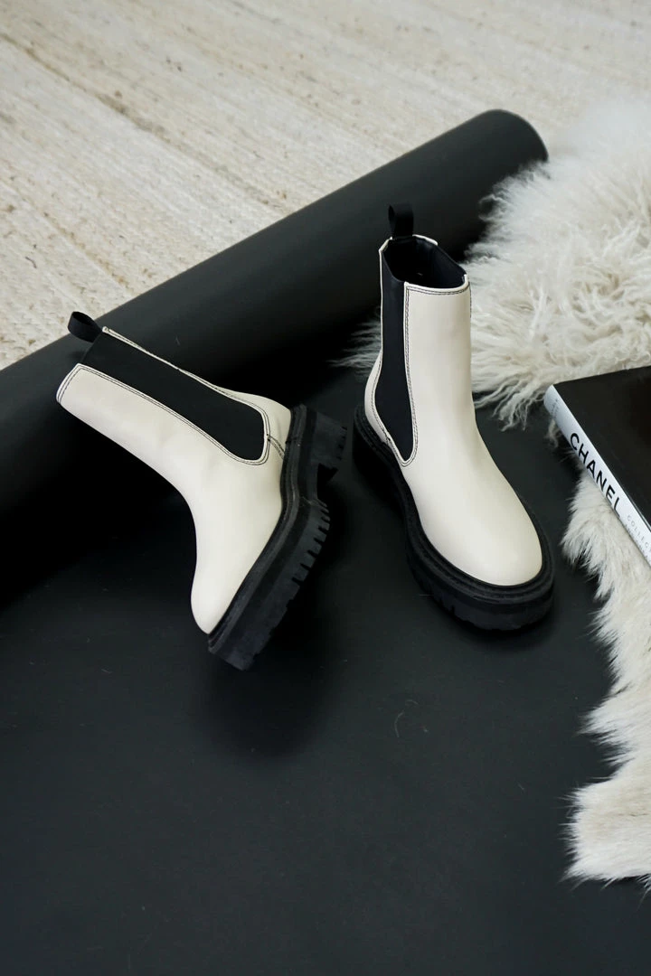 Billini Valeska Combat Ankle Boots In Bone/Black Contrast Sale