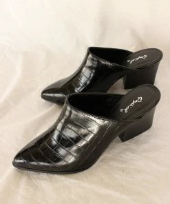 Americanthreads Break Your Heart Crocodile Mule