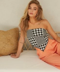 AT Kendra Printed Crop Top