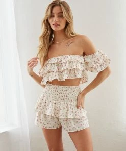 AT Adrienne Floral Ruffle Shorts
