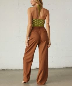 AT Andie Wide Leg Trouser Pants In Brown