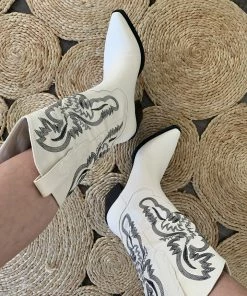 Billini Danilo Western Boots In Bone Black Contrast New Threads