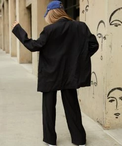 AT New Threads New York Oversized Blazer