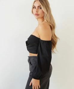 AT Brielle Twist Crop Top