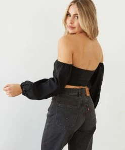 AT Brielle Twist Crop Top