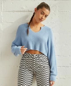 Sky Crop Knit Sweater In Blue