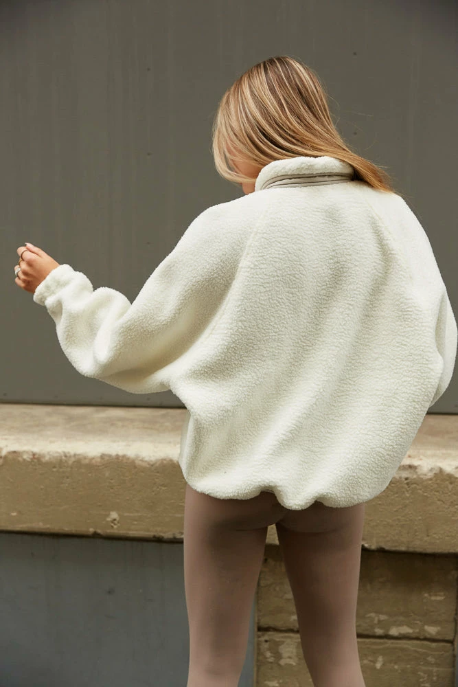 AT New Threads Maverick Fleece Jacket In White