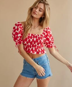 AT New Threads Daisy Puff Crop Top
