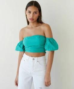 AT New Threads Taylor Puff Crop Top