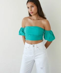 AT New Threads Taylor Puff Crop Top