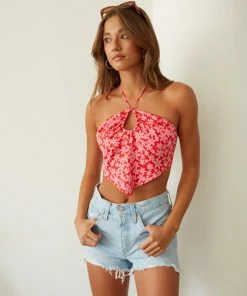 New Threads Levi's 501 Distressed Light Washed Shorts