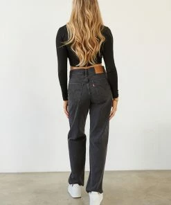 New Threads Levi's High Rise Dad Jean