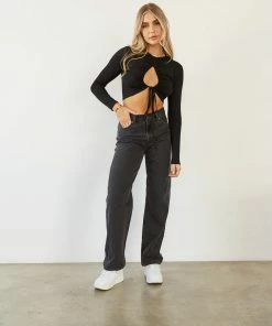 New Threads Levi's High Rise Dad Jean