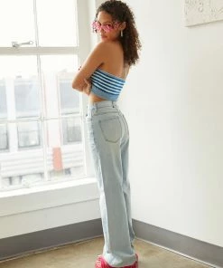 Vibrant New Threads Riverside Wide Leg Jeans In Light Wash