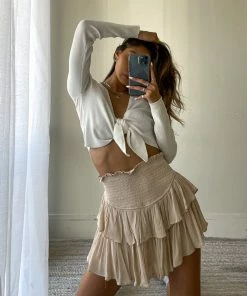 AT Bahamas Ruffle Shorts New Threads