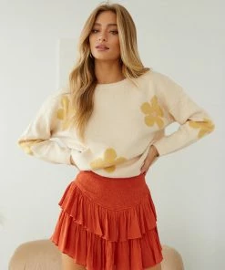 AT Bahamas Ruffle Shorts New Threads