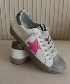 AT New Threads Paris Sneakers In Light Grey