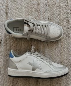 AT New Threads Rosalia Sneakers In Silver