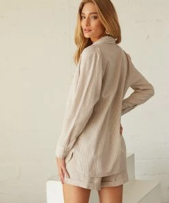 AT Oakland Cuffed Shorts