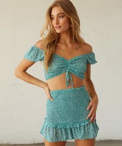 AT Mary Floral Smocked Shorts