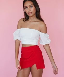 AT New Threads Taylor Puff Crop Top